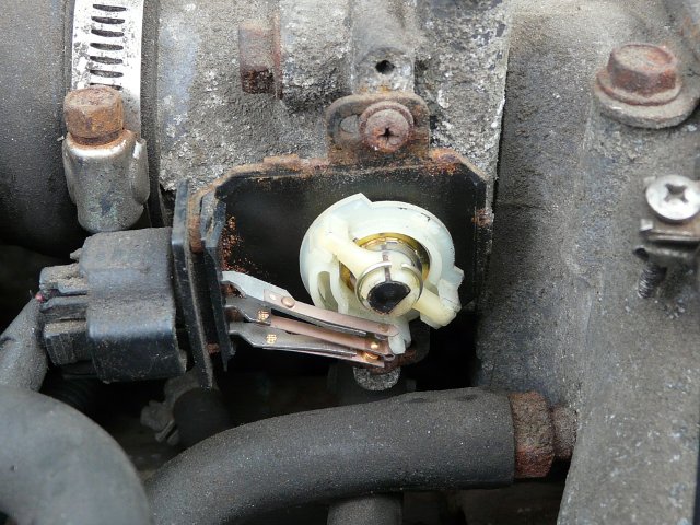 subaru-libero-throttle-sensor.jpg